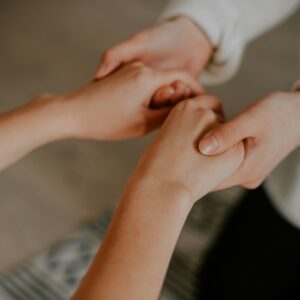 How to Help a Loved One Addicted to Opiates